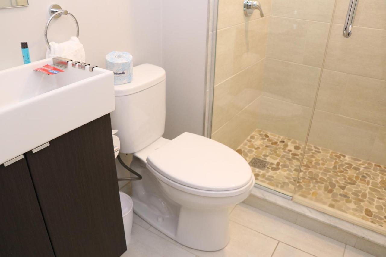 A Stylish Stay W/ A Queen Bed, Heated Floors.. #34 布鲁克林 外观 照片